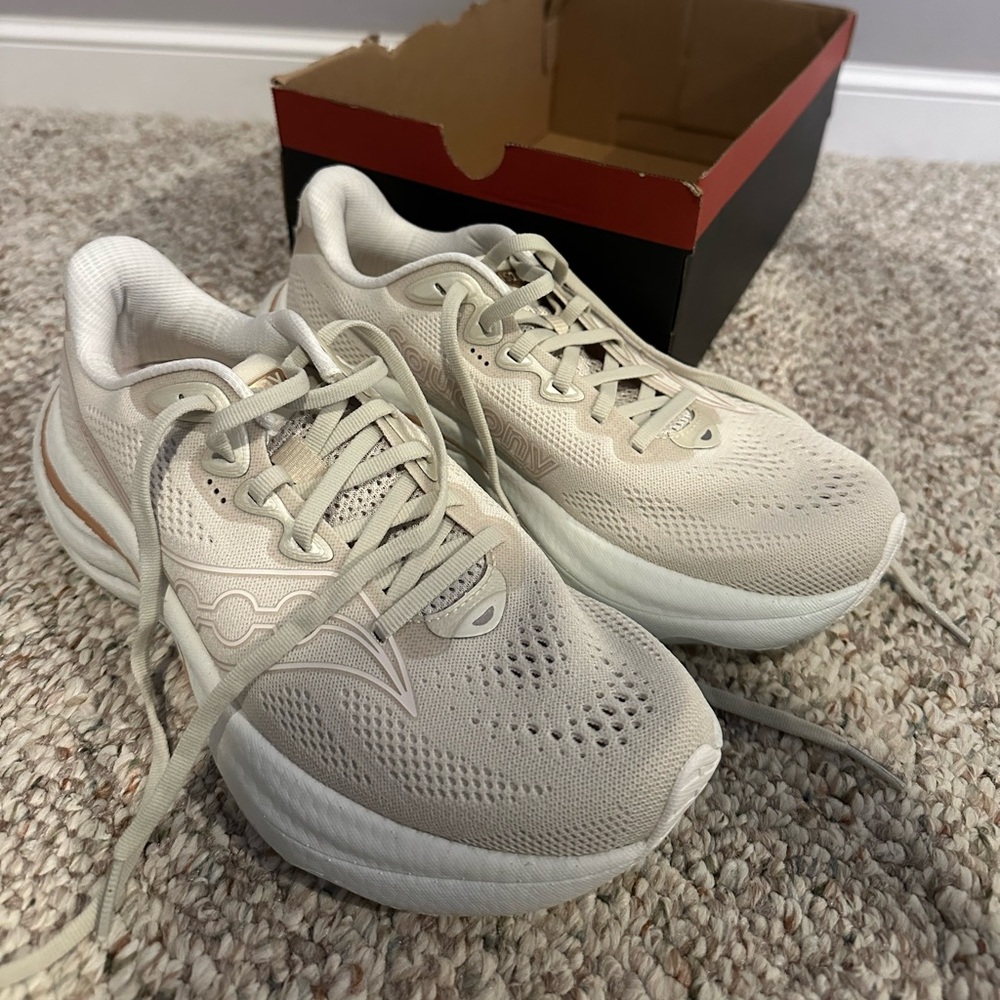 New Saucony Ride 19 Womens size 8.5